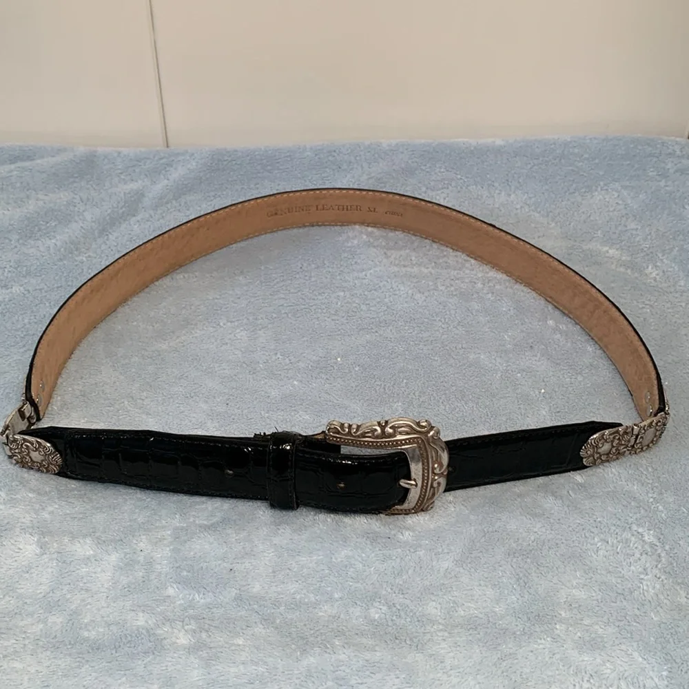 Elegant Black Leather Belt with Silver Buckle